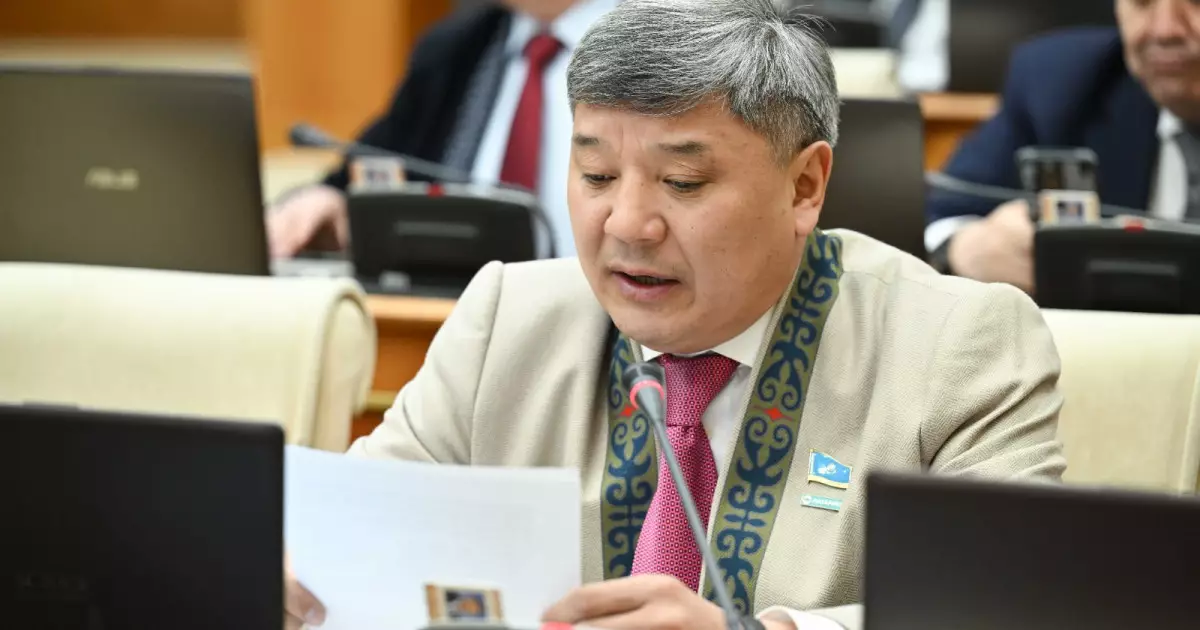   Жанарбек Әшімжан: Халық кеңесі – идеологиялық ұстанымды, стратегиялық сабақтастықты заңның талабына сәйкестендіретін орган   