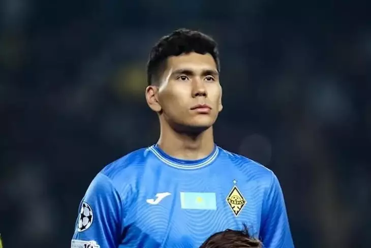 Молодой голкипер Казахстана вошёл в тройку лидеров Лиги чемпионов по сейвам