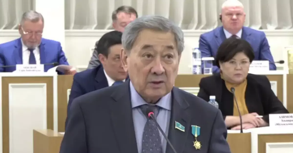  Ел болашағы үшін айрықша маңызға ие Конституциялық реформаны бүкіл жұрт болып пысықтап жатырмыз – Бақтықожа Ізмұхамбетов 