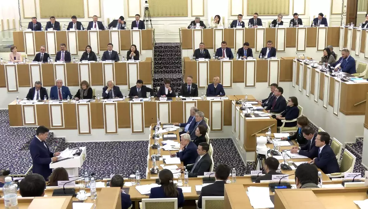 Жақып Асанов: Конституцияның тікелей мақсаты – әділ ереже орнату, әділетті жүйе қалыптастыру