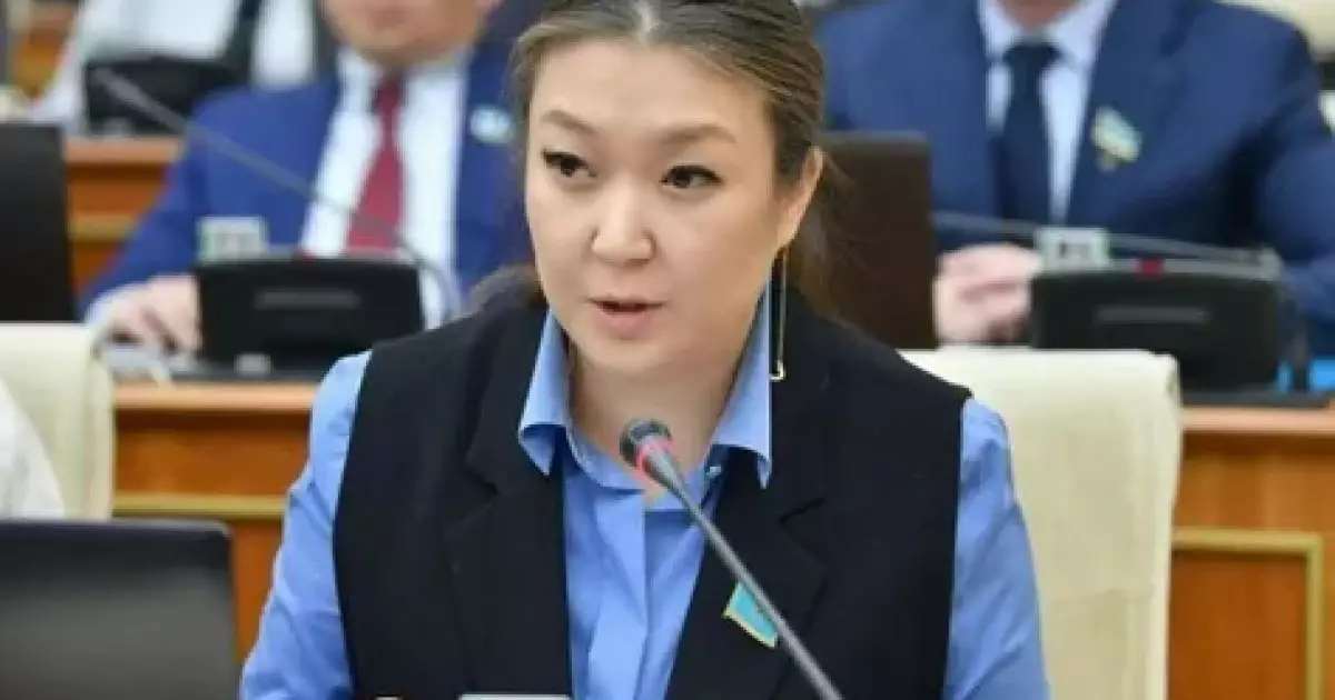   Жаңа Конституцияда отбасы мен бала құқығын қорғау күшейтіледі – Динара Закиева   