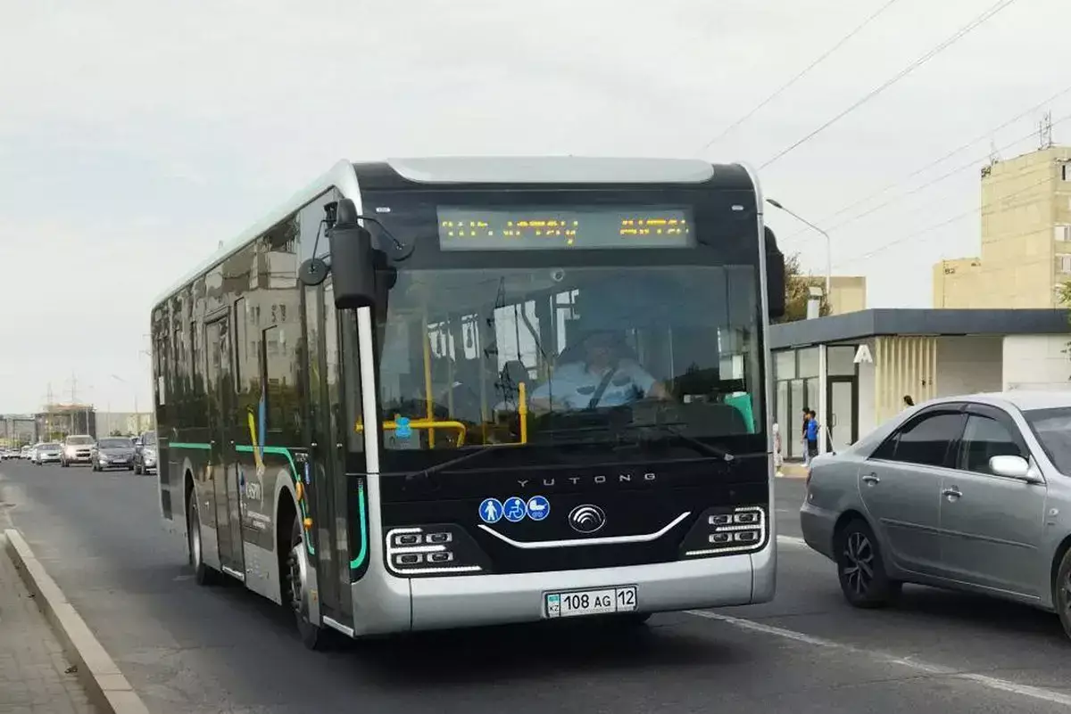 Автобусов не хватает: жители Актау просят больше транспорта в часы пик - новости на Lada.kz 29.01.2026