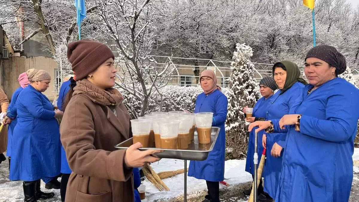 Ел бойынша бір күнде мыңдаған адам тазалыққа шықты