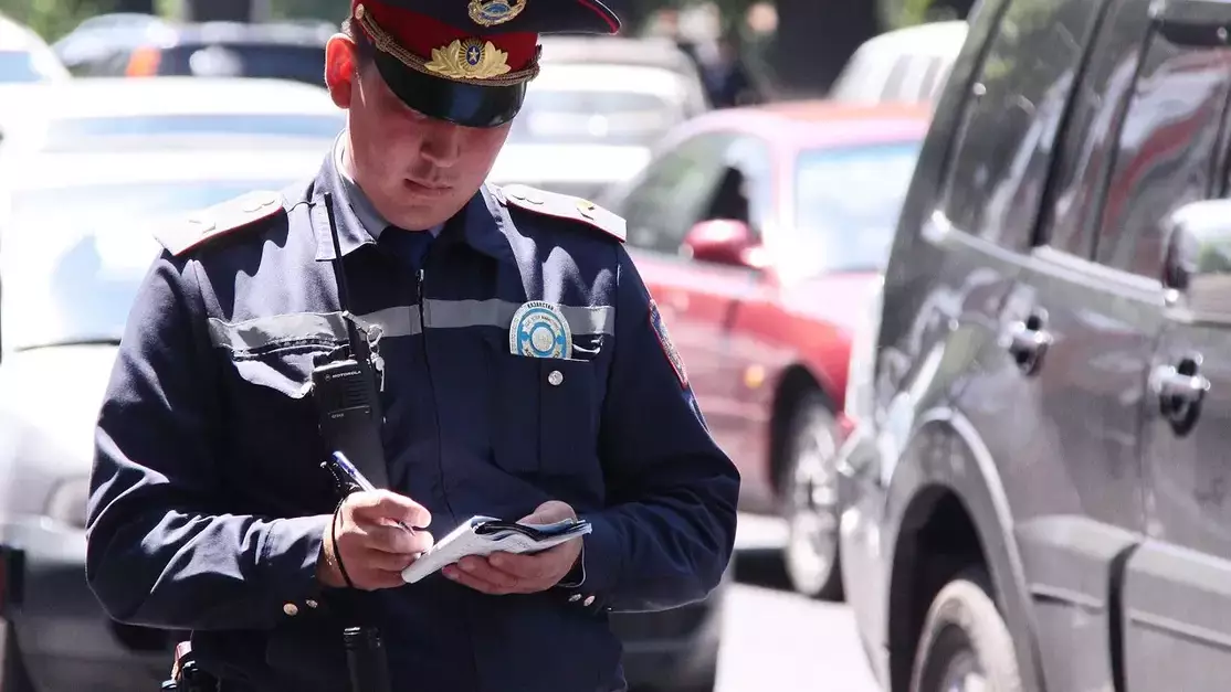 "Түркістан облысында үш полицей қызды зорлаған": желіде тараған ақпаратқа қатысты тексеріс басталды