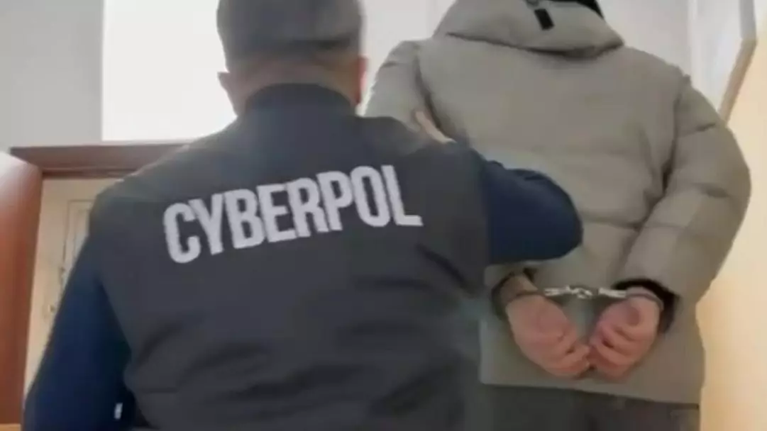 Банкте шот ашуға мәжбүрлеген үш жас жігіт ұсталды