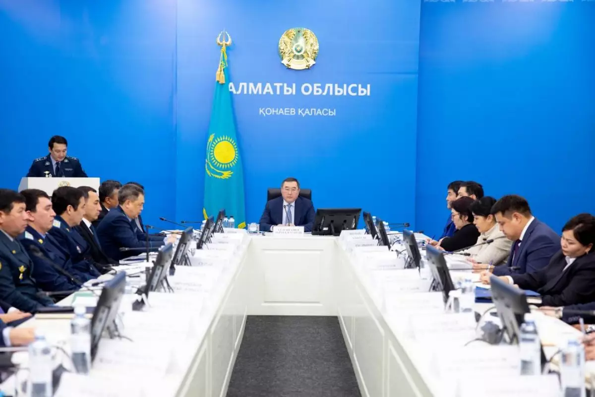 Аким Алматинской области поручил усилить контроль за использованием земель и недр