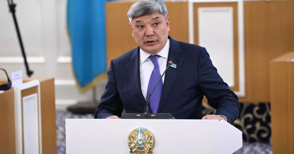  Барлық этностардың мүддесін қамтитын Халық кеңесіне конституциялық негіз беру стратегиялық тұрғыдан маңызды – Жанарбек Әшімжан 