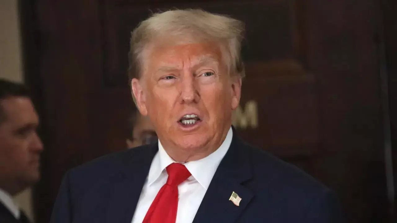 Трамп Кубаға байланысты АҚШ-та төтенше жағдай жариялады: Енді не болады?