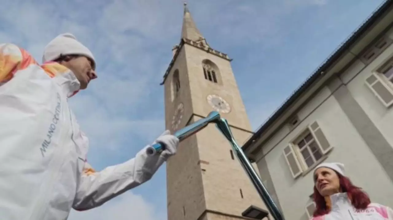 Олимпийская эстафета прошла 53 из 60 городов