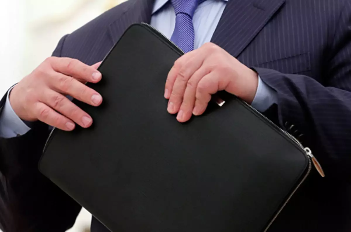 Шығыс Қазақстан облысында басқарма басшысы үйінде 170 миллион теңгені сақтаған