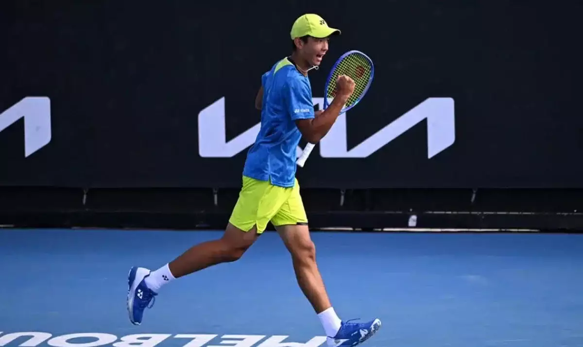 Тарихи жетістік: 17 жастағы қазақ баласы Australian Open турнирінің жартылай финалына шықты