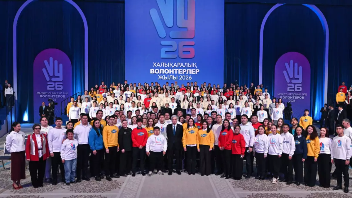 Быть волонтером – значит служить стране: Токаев обозначил новый курс добровольчества