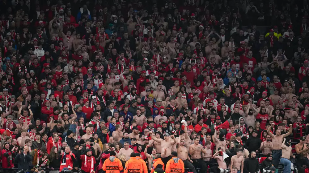 Клуб вернул фанатам деньги за билеты после разгрома в Лиге чемпионов