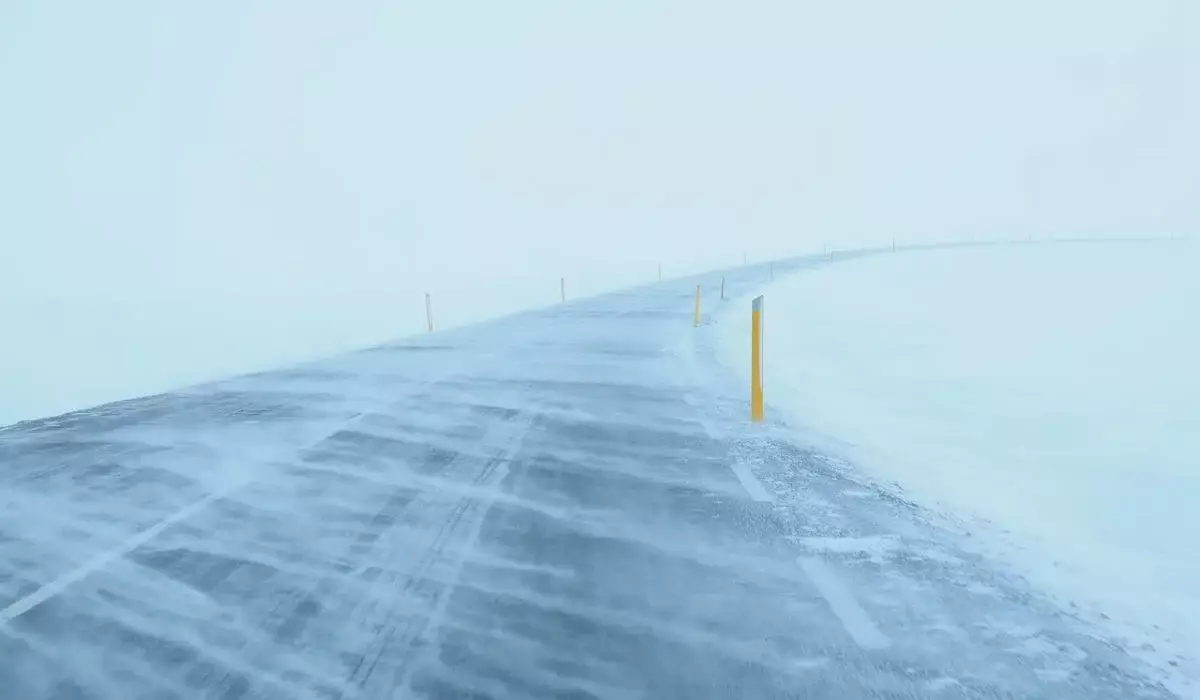 Почти на три дня закрыли из-за непогоды трассу в области Жетысу