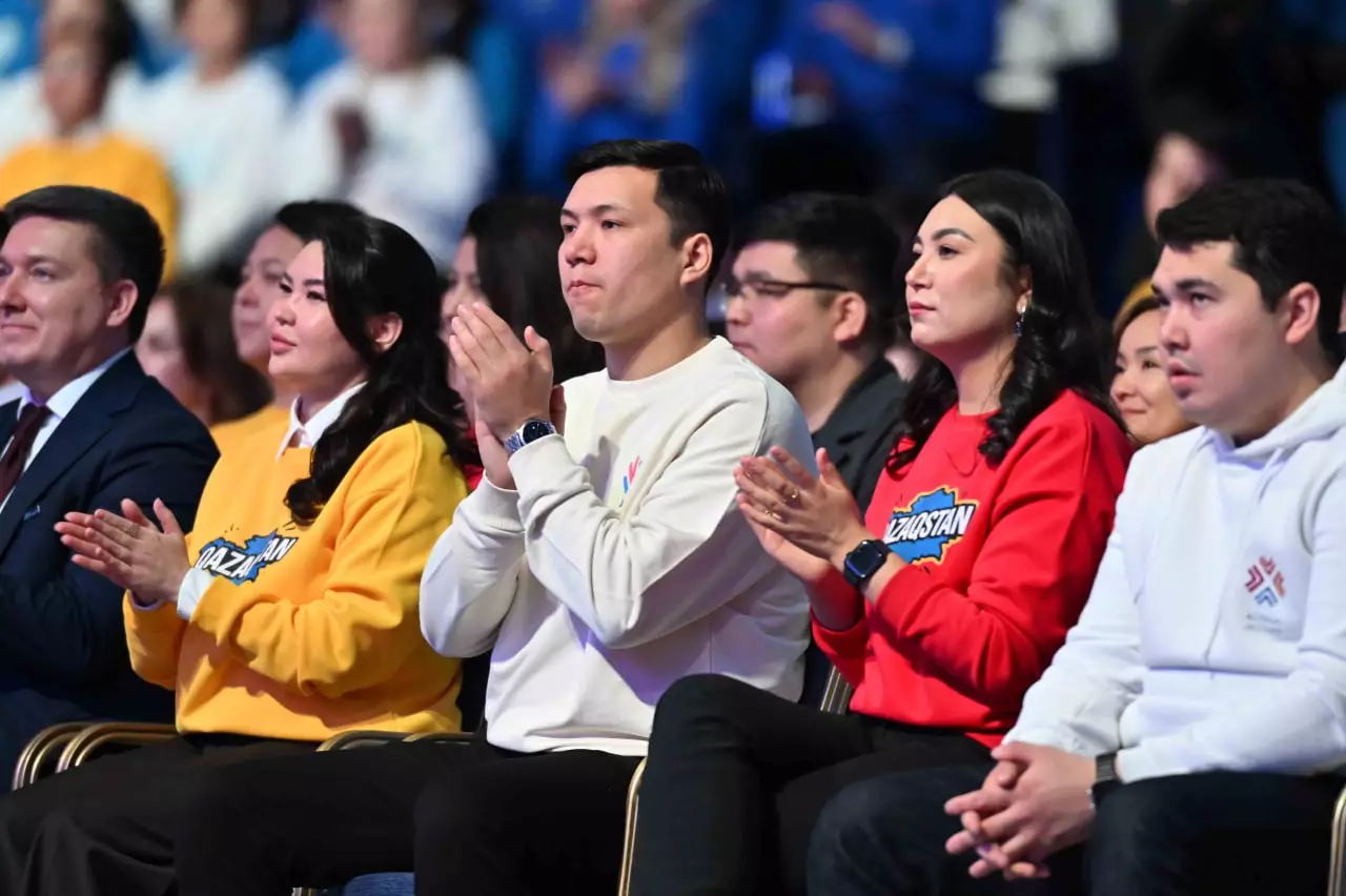 Тоқаев: Ел тағдыры айқындалатын шешуші сәтте өмір сүріп жатырмыз