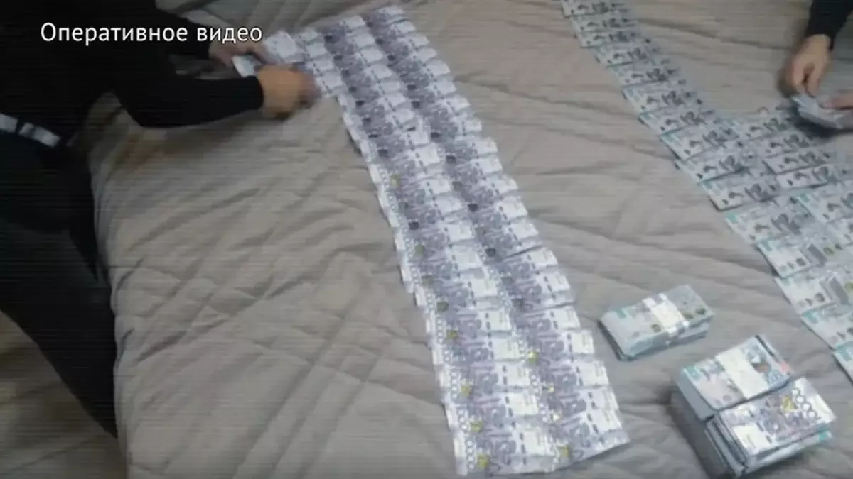 134 млн теңге пара алған: ШҚО-да лауазымды екі шенеунік қолға түсті (ВИДЕО)
