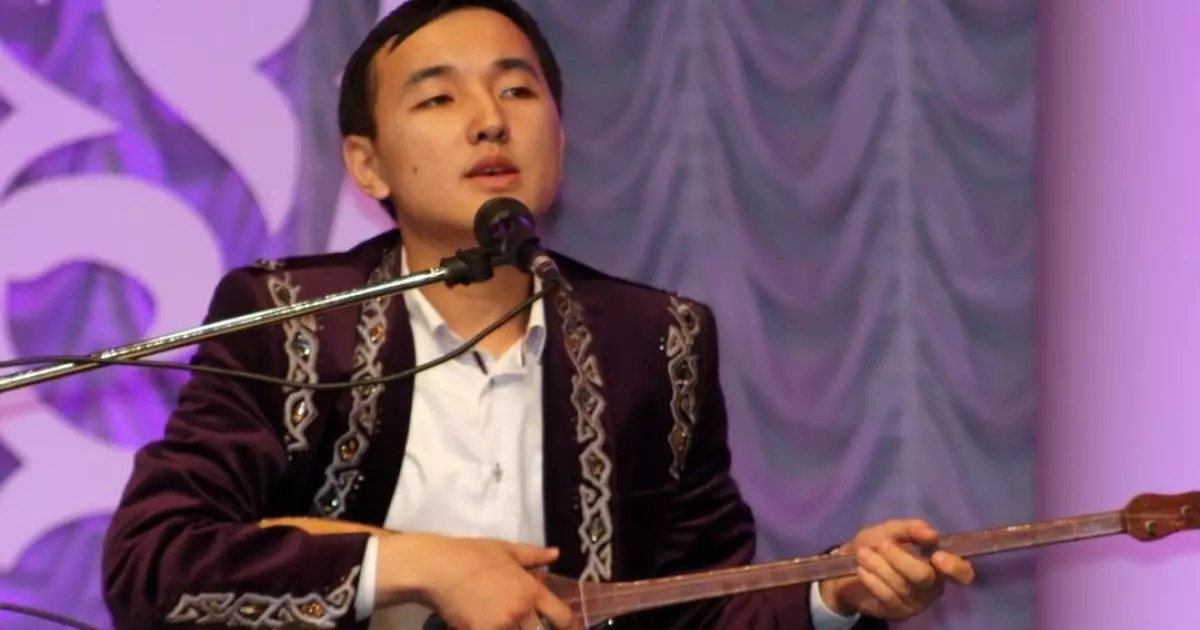  «Өміріңді түрмеде өткізгің келе ме?!»: Жандарбек Бұлғақов бала күнгі ұрлық оқиғасын еске алды 