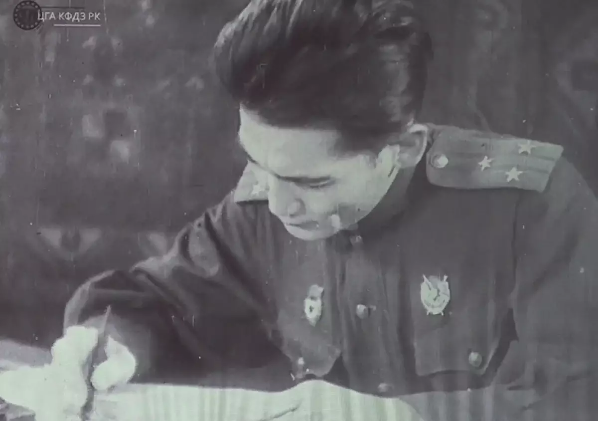 Бауыржан Момышұлы - жастарға нақты тірек бола алатын рухани тұлға