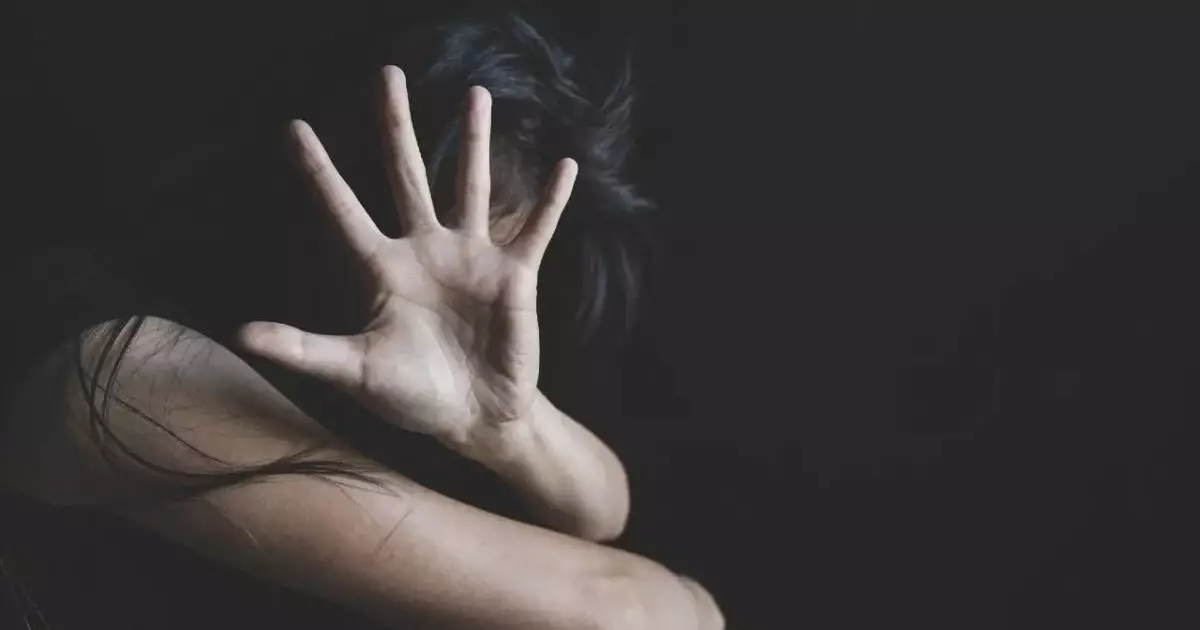  Некесіз жыныстық қатынасқа түскен ер мен әйелге 100 дүре соғылып жазаланды 