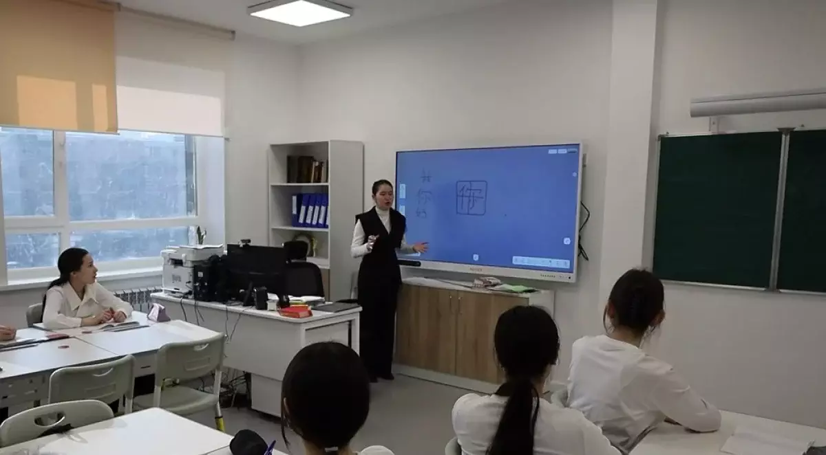 Невероятно, но факт: павлодарская школьница освоила 9 языков