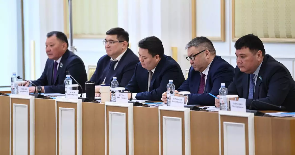   Халық кеңесі – Қазақстан халқының мүддесін білдіретін жоғары консультативтік орган   