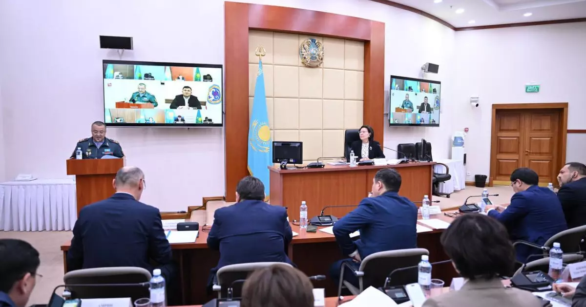  Мәжілісте мерзімді әскери қызметке шақыруды ұйымдастыру мәселелері талқыланды 