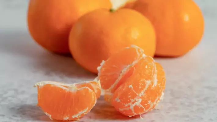 Узбекистан временно запретил импорт мандаринов и ананасов из Китая