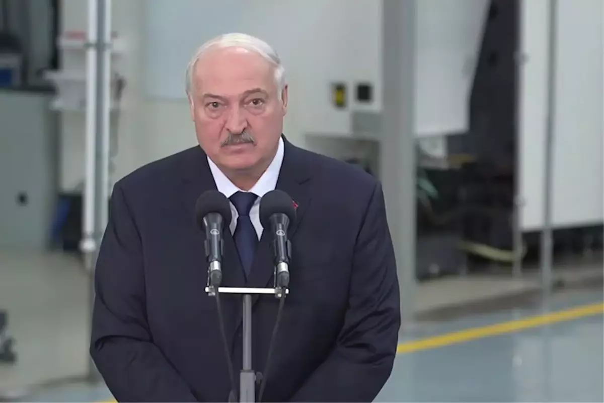 Лукашенко дал женщинам неожиданный совет, как сохранить красоту