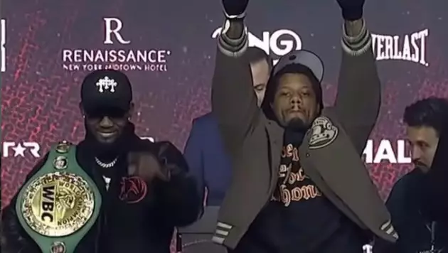 Несостоявшийся соперник Алимханулы снялся с защиты титула WBC