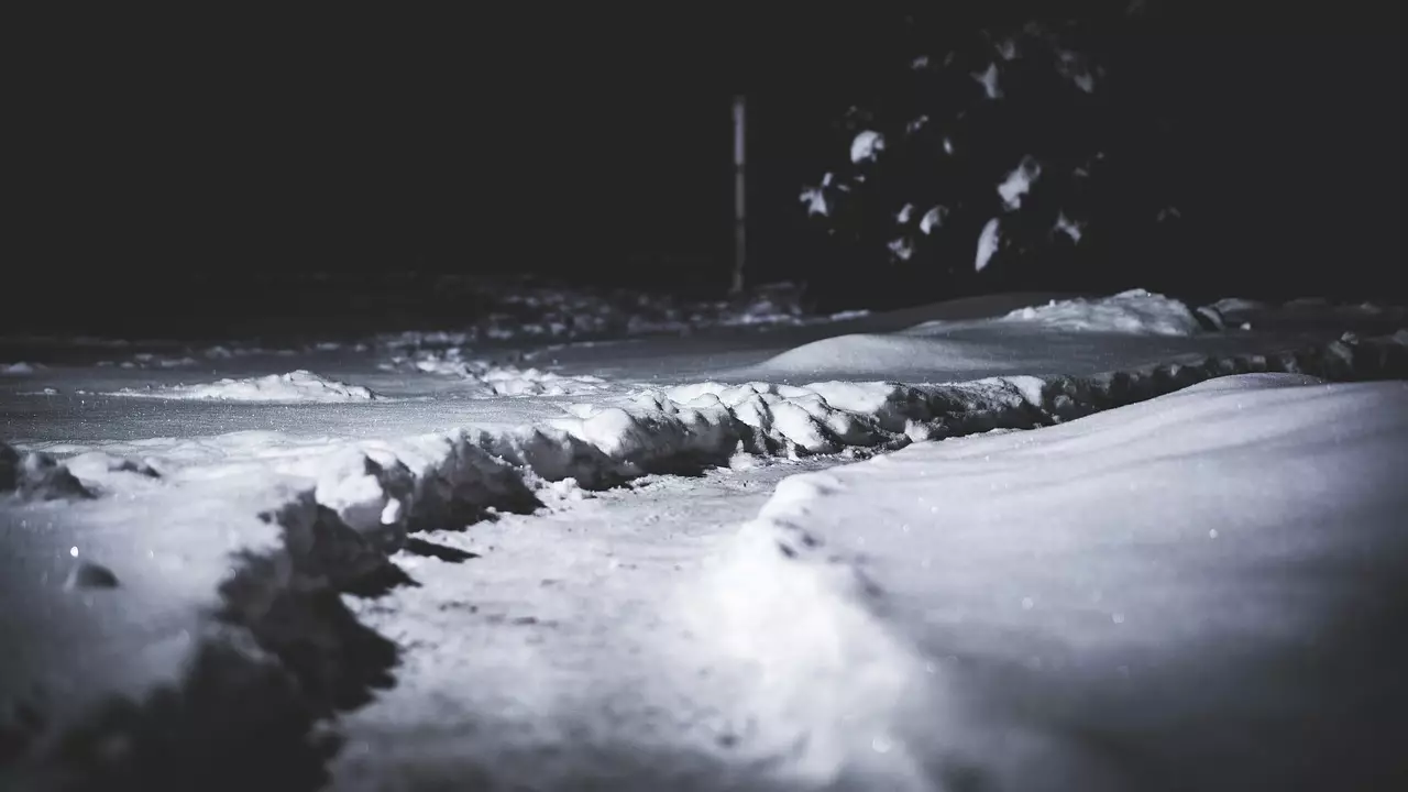 Ограничение движения для автобусов и дизельных авто ввели в двух регионах Казахстана