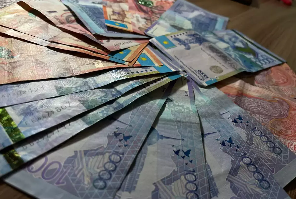 Уборщица едва не осталась без зарплаты и соцотчислений по вине работодателя в Мангистау - новости на Lada.kz 30.01.2026