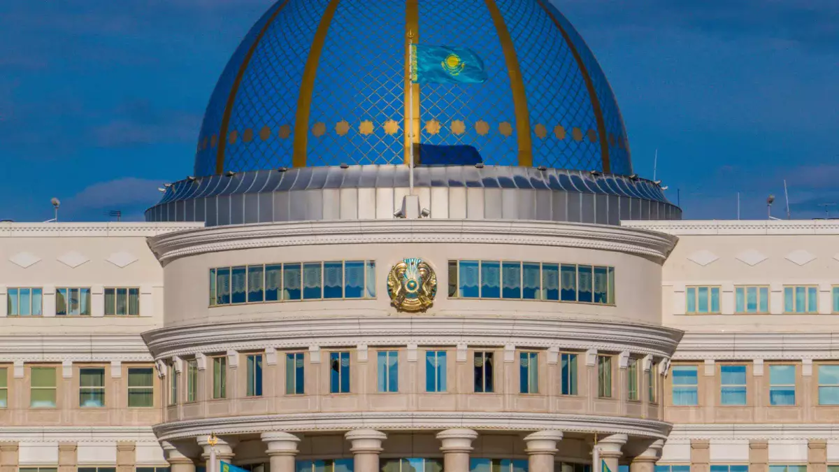 Конституцияның «президент» бөліміне мүлде жаңа ережелер енді -  Бақыт Нұрмұханов