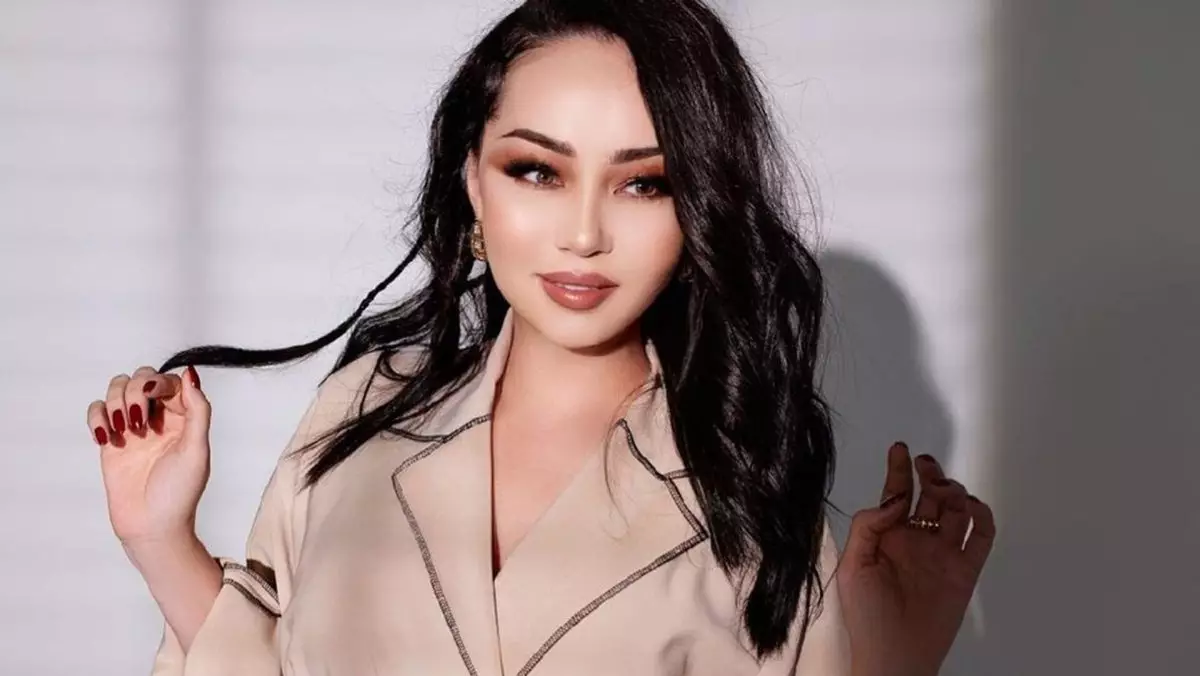 «Еркектермен тең тұруы керек»: Баян Алагөзова әйел мәртебесін көтеру қажеттігін айтты (ВИДЕО)