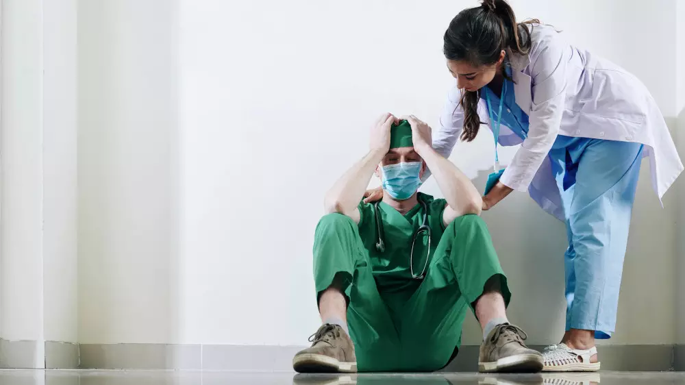 Видеожетоны и тревожные кнопки в больницах: почему они до сих пор не работают