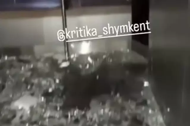 Шымкентте 12-қабаттан лифт істен шығып, адам ауыр жарақат алды