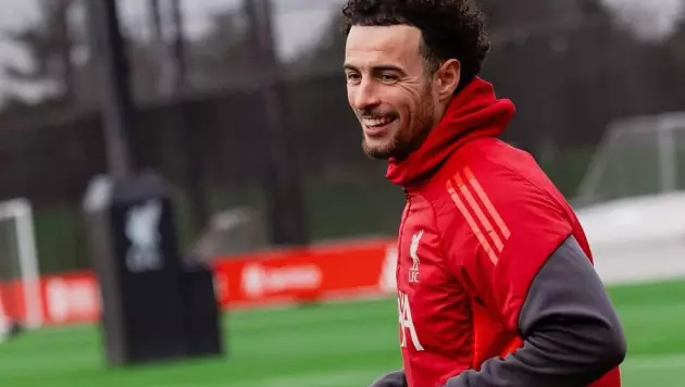 "Интер" нацелен на полузащитника "Ливерпуля" и готов отдать игрока сборной Италии