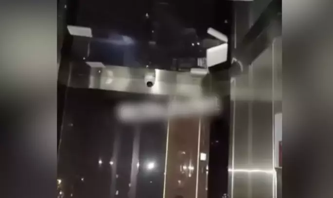 Шымкентте көпқабатты үйде лифт құлап, бір қыз зардап шекті