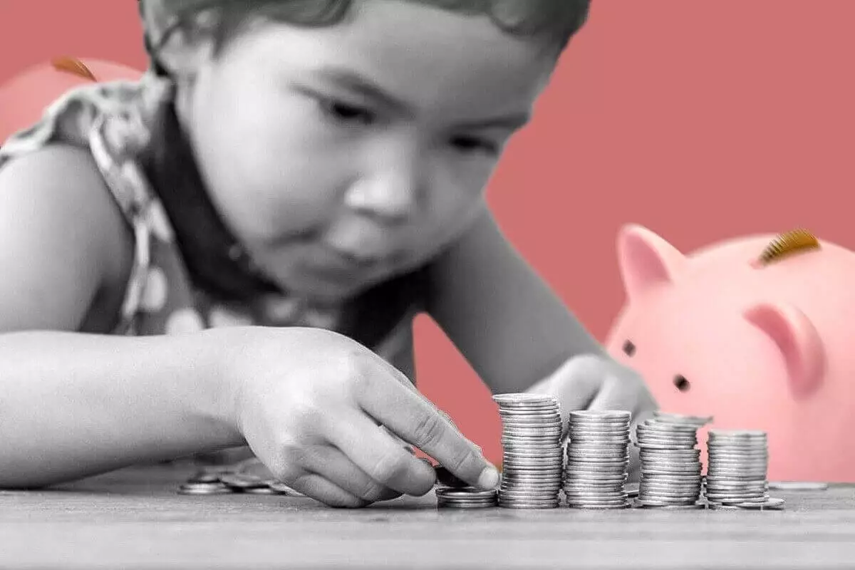 Нацфонд – детям: как работает программа и какую сумму сегодня получил каждый ребенок