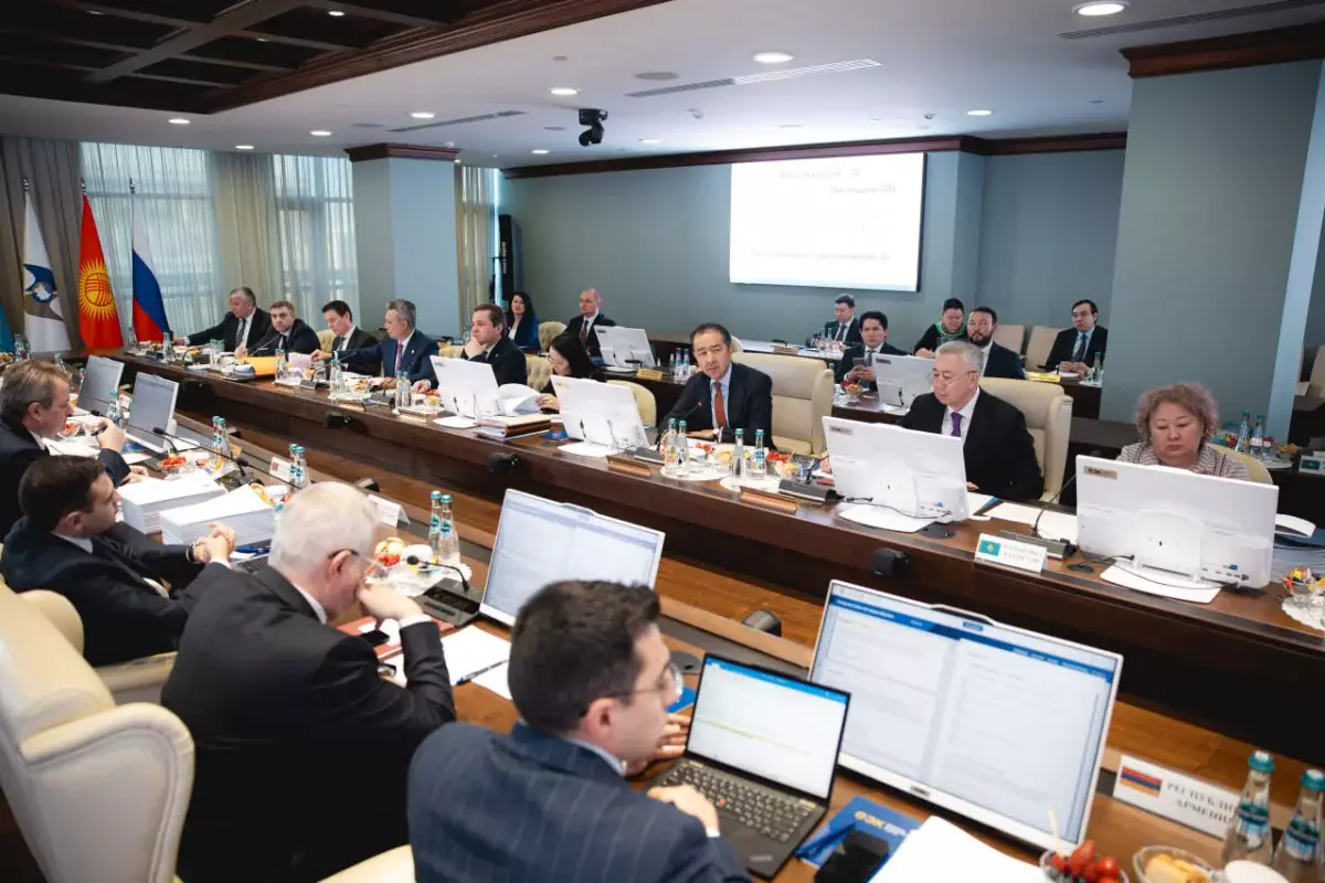 ЕАЭО Кеңесі: Қазақстан үшін маңызды импорттық тауарларға жеңілдіктер берілді