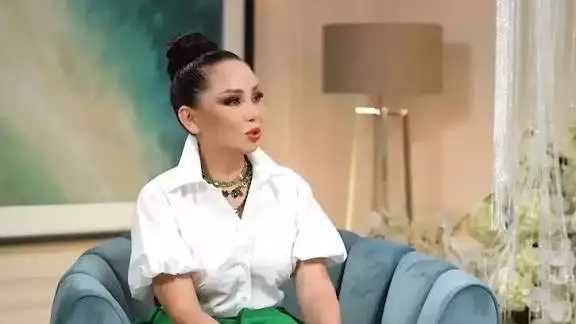 Баян Алагөзова «төрт әйел алу керек» дейтіндерге жауап берді