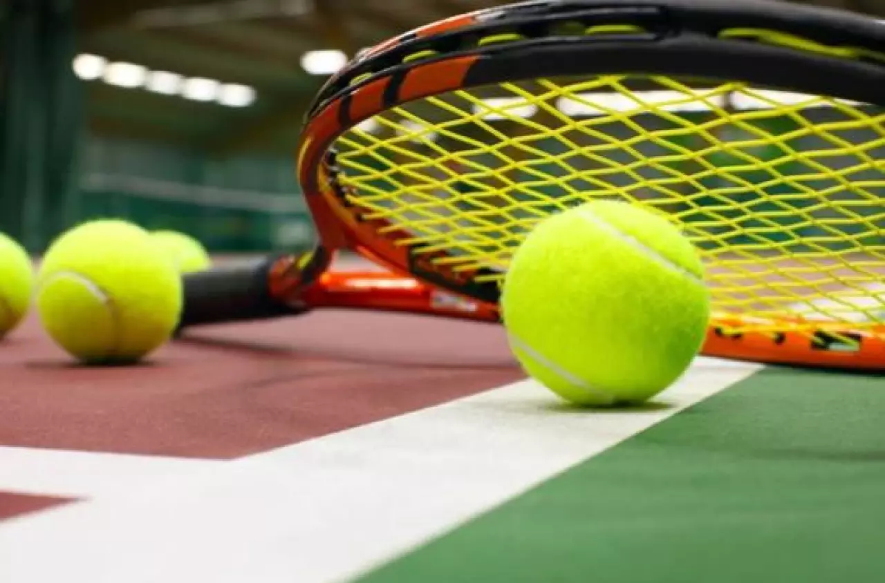 В двух сетах закончился матч Казахстана за исторический финал AO