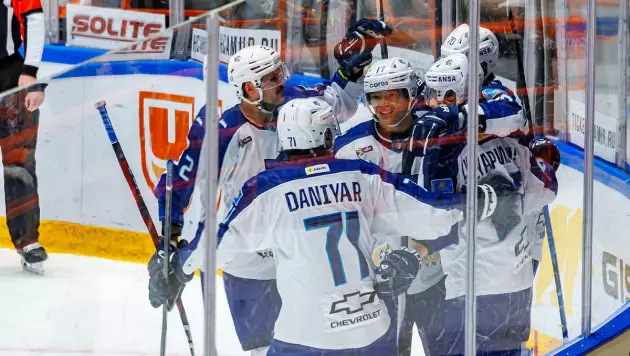 Шайба в овертайме решила исход матча "Барыса" в КХЛ