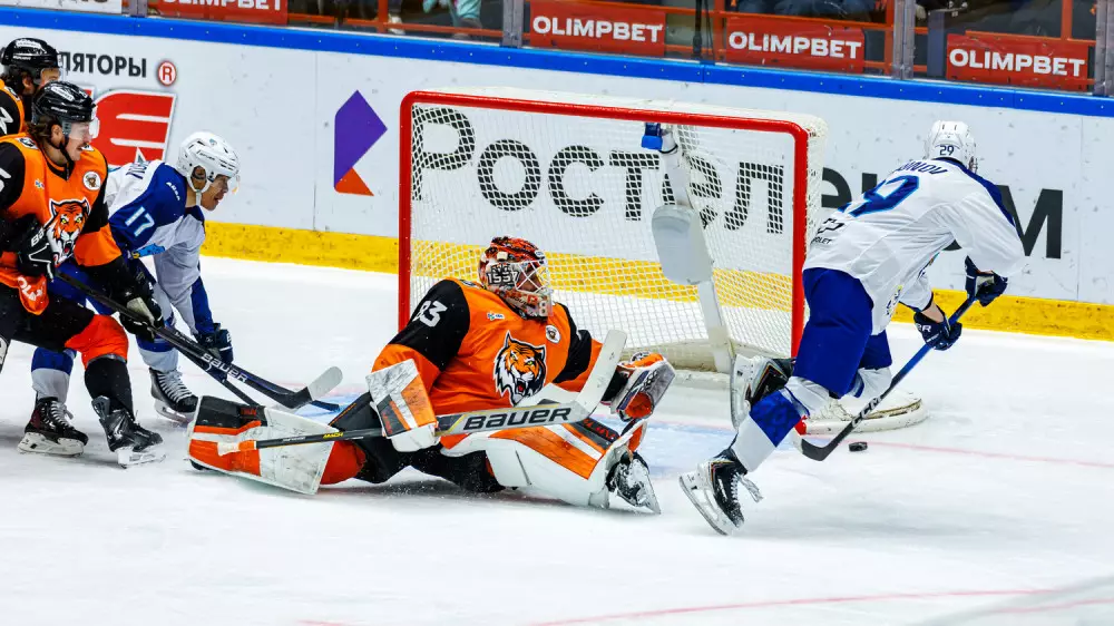 Исход матча “Барыса“ в КХЛ решился в серии буллитов