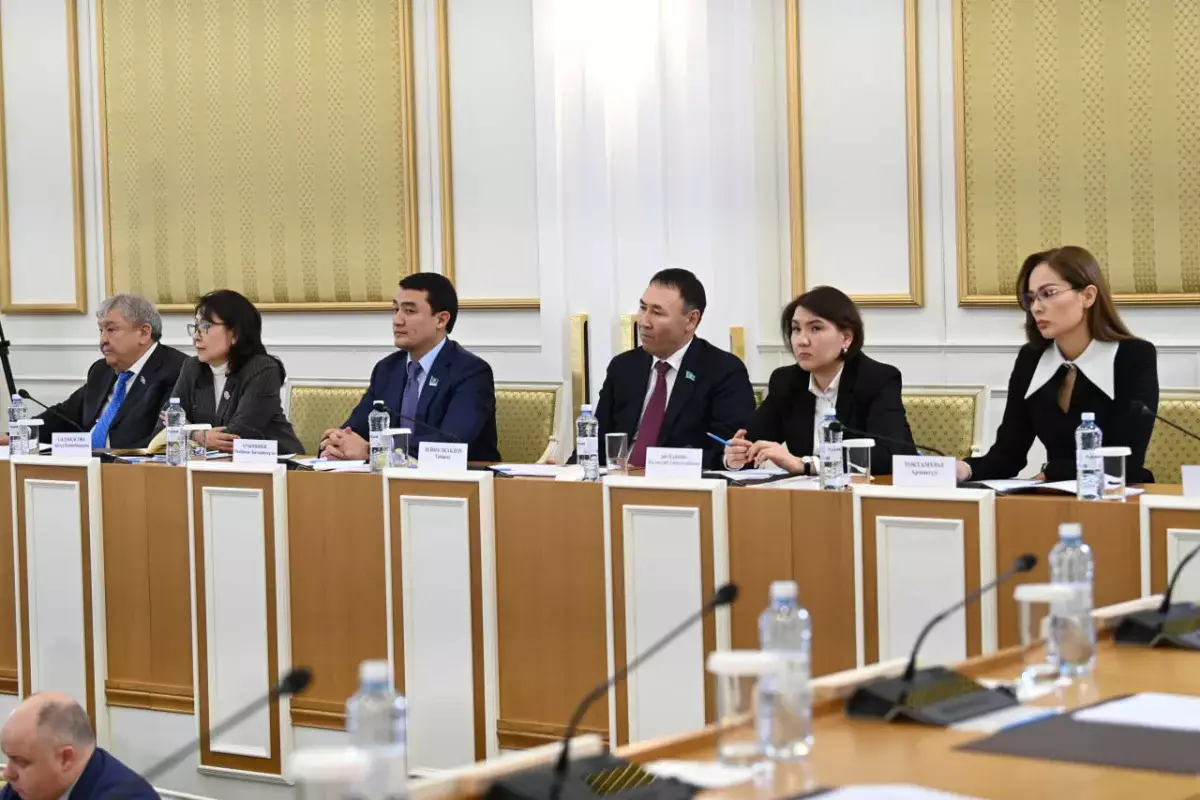 Правам и свободам казахстанцев посвящен отдельный раздел в проекте новой Конституции