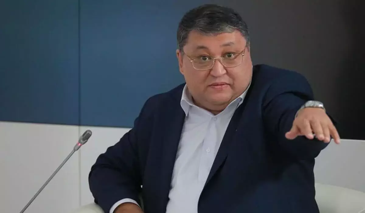 «Не идеология, а конституционная защита»: Галым Байтук поддержал норму о светском образовании