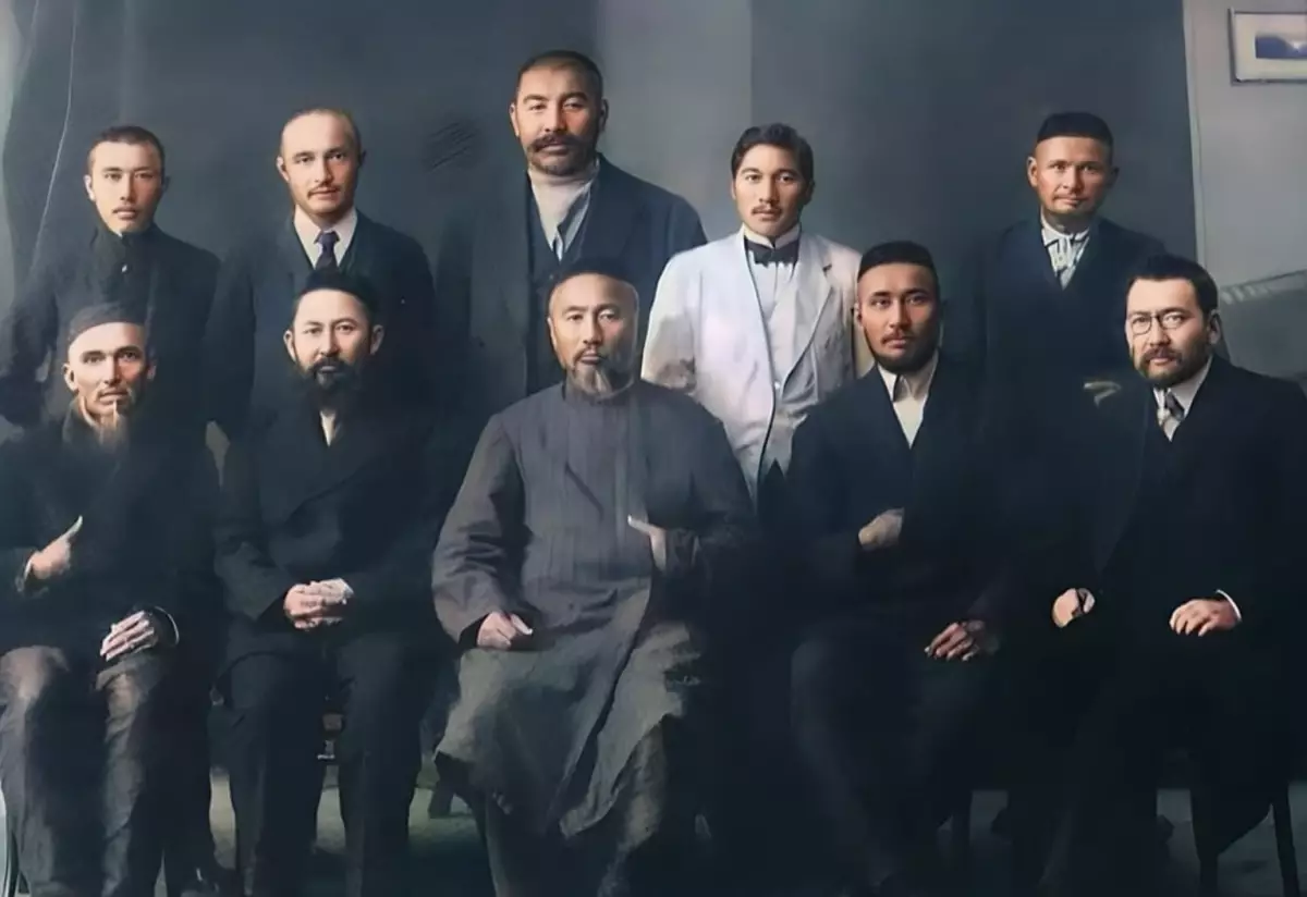 Не учебником единым: как учить историю Казахстана онлайн