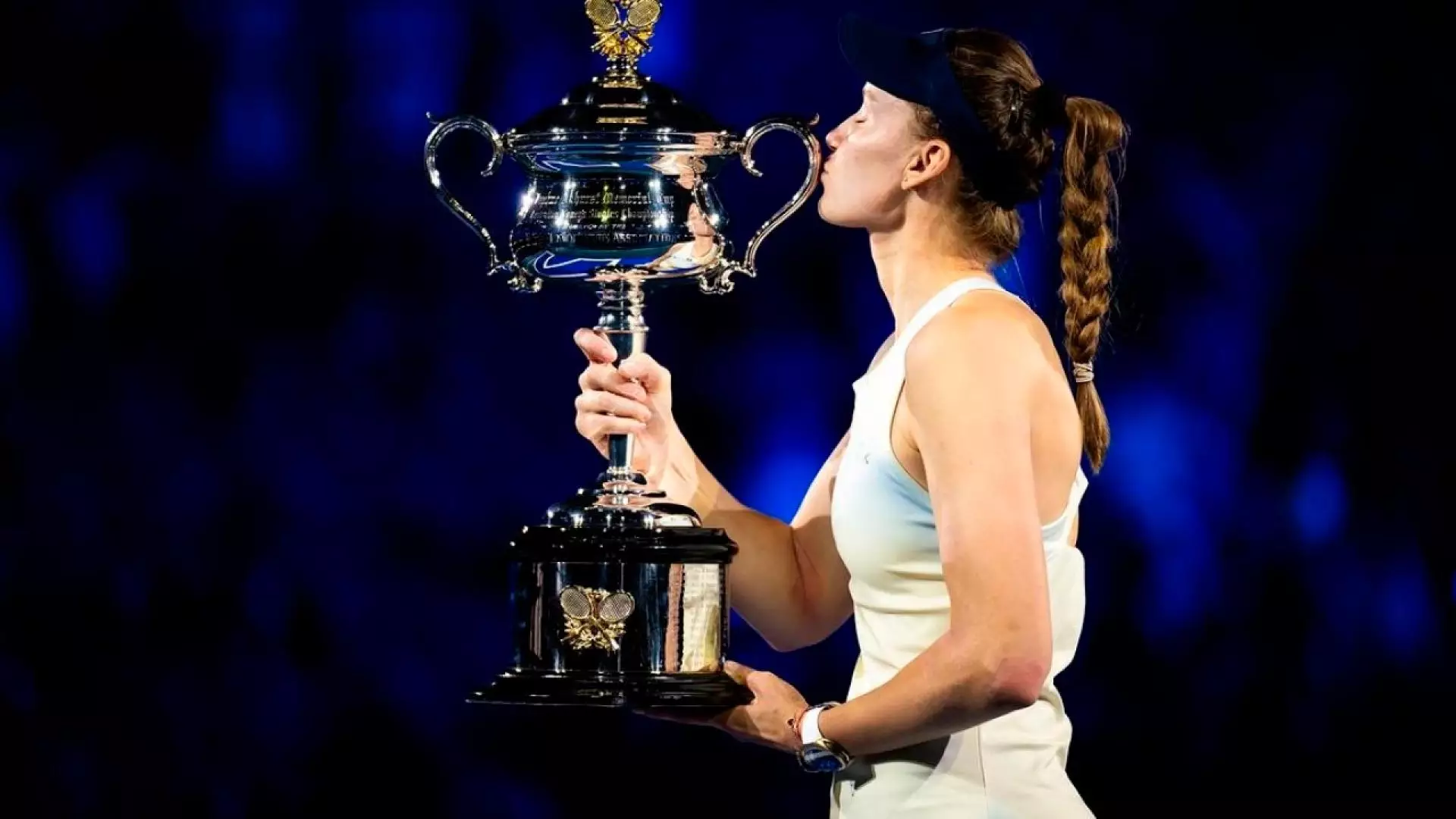 Елена Рыбакина получила рекордный гонорар в 1,5 млрд за победу в Мельбурне