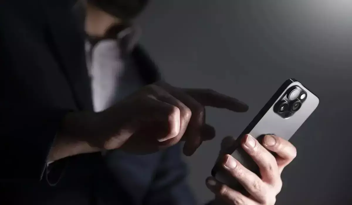 Алматыда ұрланған смартфондарды өткізумен айналысқан жасырын арна әшкереленді