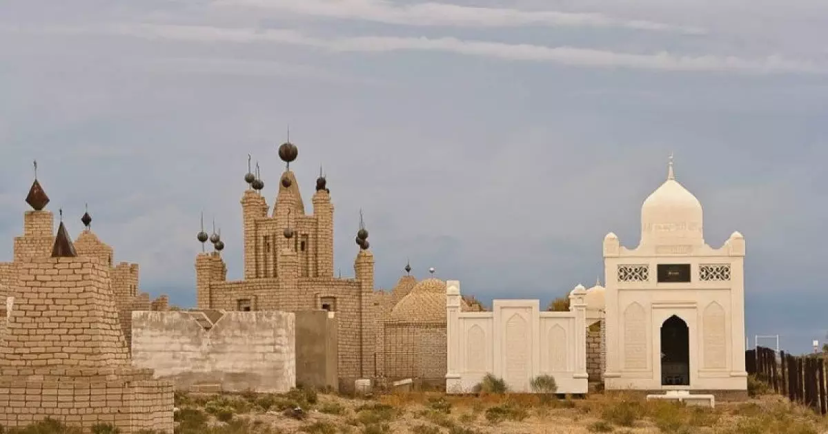  Көңіл айту мәдениеті: азалы үйде нені айту керек, нені айтпаған жөн? 