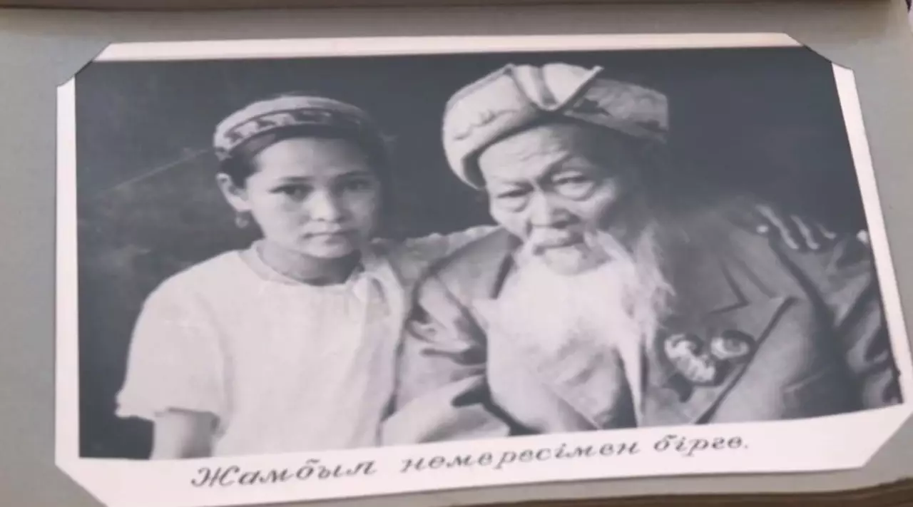 Тараздағы кітапханада Жамбыл Жабаевтың алғашқы жинағы сақталған